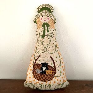 Doll Pillow Hand Embroidered‎ W/ Kittens & Flowers Basket Cottage Girl Vintage